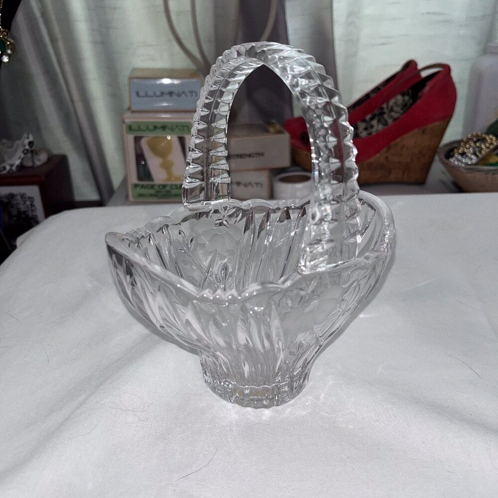 Princess House 6" Crystal Basket Heritage Romance Collection